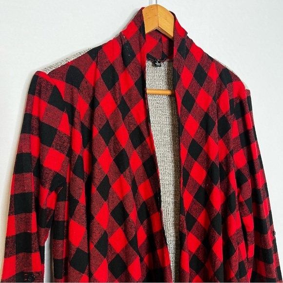 Chloah Buffalo Plaid Roll Tab Sleeve Open Front Fringe Cardigan. Size Small. - Picture 4 of 13